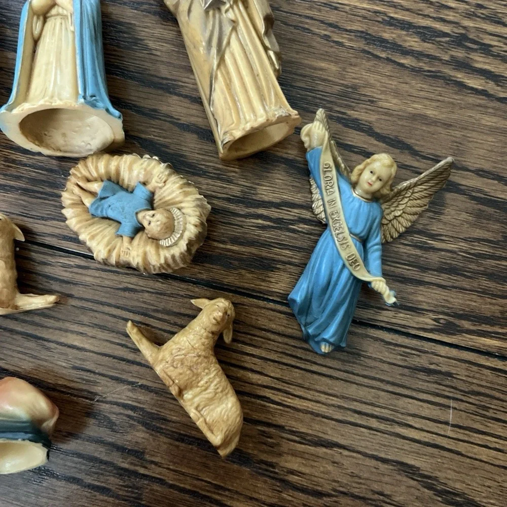 VTG CHRISTMAS 12 PC NATIVITY SET PLASTIC 1